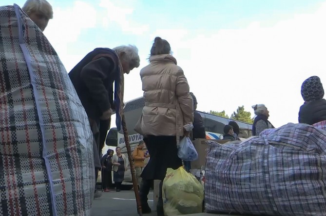 Արցախի Կառավարությունը պատրաստ է իր վրա վերցնել արցախցի անօթևան ընտանիքներին կացարան տրամադրած տնտեսվարողների ծախսերը Արցախի Կառավարությունը պատրաստ է իր վրա վերցնել արցախցի անօթևան ընտանիքներին կացարան տրամադրած տնտեսվարողների ծախսերը