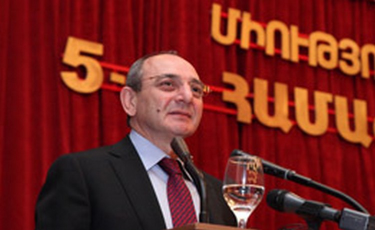 ԼՂՀ նախագահը հանդիպել է սփյուռքահայ ուսանողների հետ ԼՂՀ նախագահը հանդիպել է սփյուռքահայ ուսանողների հետ