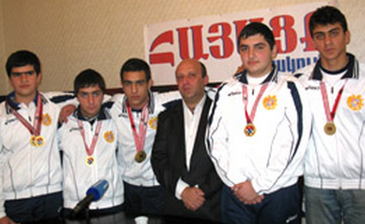 Թուրքիայում կայացած Օլիմպիադայում հայ շախմատիստները հաղթանակ տարան թիմային ոգու շնորհիվ. մարզիչ