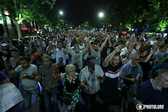 Ցույցերը համակարգող խորհուրդը դադարեցնում է գործունեությունը