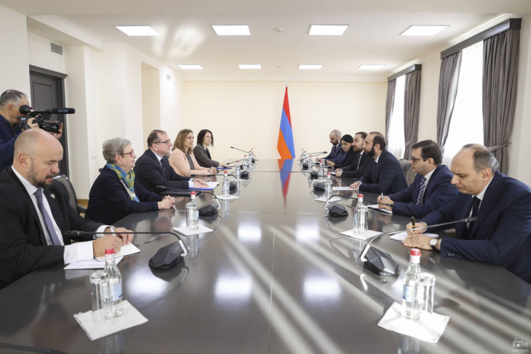 Глава миссии наблюдателей ЕС представил министру иностранных дел Армении предстоящую работу 