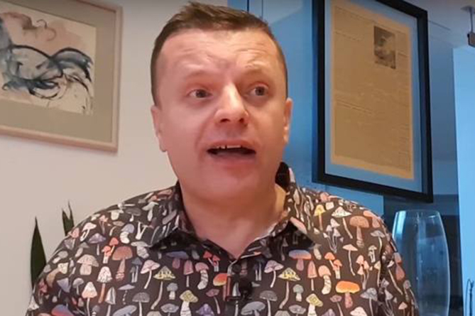"Намедни" возвращается: Леонид Парфенов перезапустит шоу "Намедни" возвращается: Леонид Парфенов перезапустит шоу