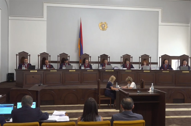 КС Армении приступил к рассмотрению заявок 4 политсил об оспаривании результатов внеочередных выборов