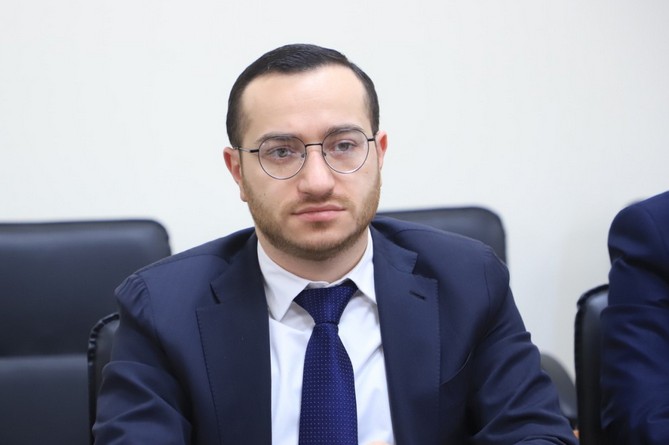 В Москве пройдут обсуждения на тему вещания российских каналов в Армении: министр представит решения армянской стороны В Москве пройдут обсуждения на тему вещания российских каналов в Армении: министр представит решения армянской стороны