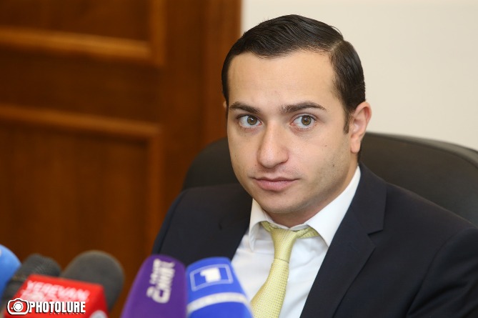 Սփյուռքի նախարարի պաշտոնակատարը պատմեց թավշյա հեղափոխությունից հետո Հայաստան վերադարձած հայրենադարձների մասին Սփյուռքի նախարարի պաշտոնակատարը պատմեց թավշյա հեղափոխությունից հետո Հայաստան վերադարձած հայրենադարձների մասին