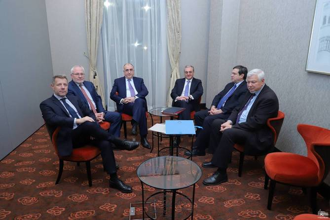 Մնացականյանը Մամեդյարովի հետ հանդիպման ժամանակ ընդգծել է Ադրբեջանի ռազմատենչ և ապակառուցողական հայտարարությունների անթույլատրելիությունը Մնացականյանը Մամեդյարովի հետ հանդիպման ժամանակ ընդգծել է Ադրբեջանի ռազմատենչ և ապակառուցողական հայտարարությունների անթույլատրելիությունը