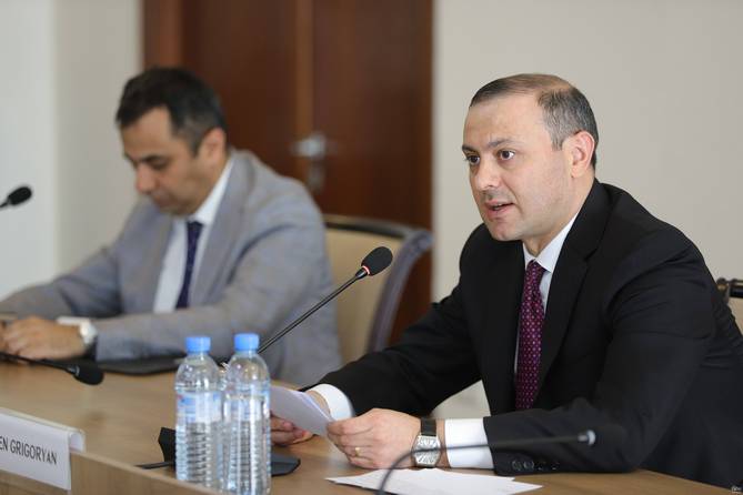 Армянский народ не потерпит: И.о. главы МИД РА рассказал послам о созданном Азербайджаном новом очаге напряженности Армянский народ не потерпит: И.о. главы МИД РА рассказал послам о созданном Азербайджаном новом очаге напряженности
