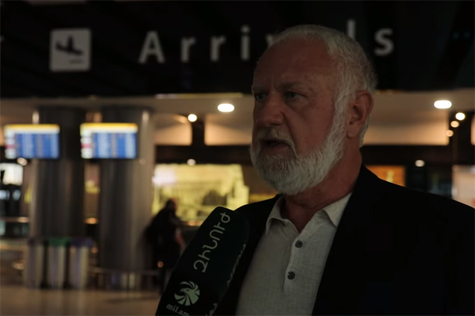 «Мы всегда будем побеждать. Обещаю. Только доберусь до Карабаха»: армяне Диаспоры прямо из аэропорта спешат на фронт в Арцах (ВИДЕО)