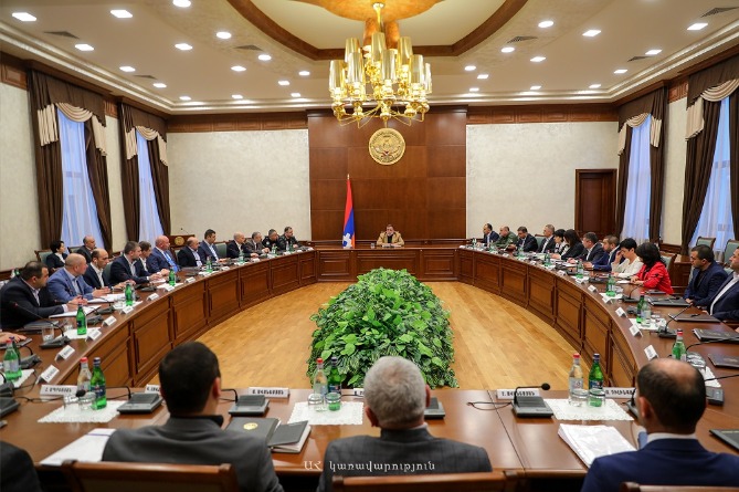 Рубен Варданян заявил о необходимости принятия сложных и непопулярных решений Рубен Варданян заявил о необходимости принятия сложных и непопулярных решений