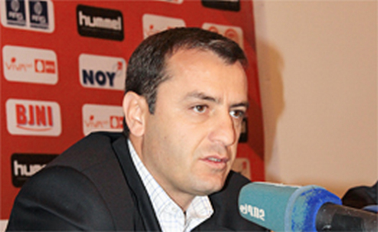 Հայաստանի ֆուտբոլի հավաքականի մարզիչը հաջորդ սեզոնից չի մարզելու «Փյունիկ» ակումբը