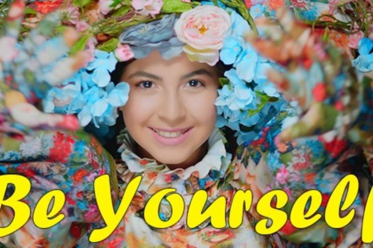«Մանկական Եվրատեսիլ 2019»–ում Հայաստանը ներկայացրած Կարինա Իգնաթյանը   թողարկել է նոր տեսահոլովակ (ՎԻԴԵՈ)