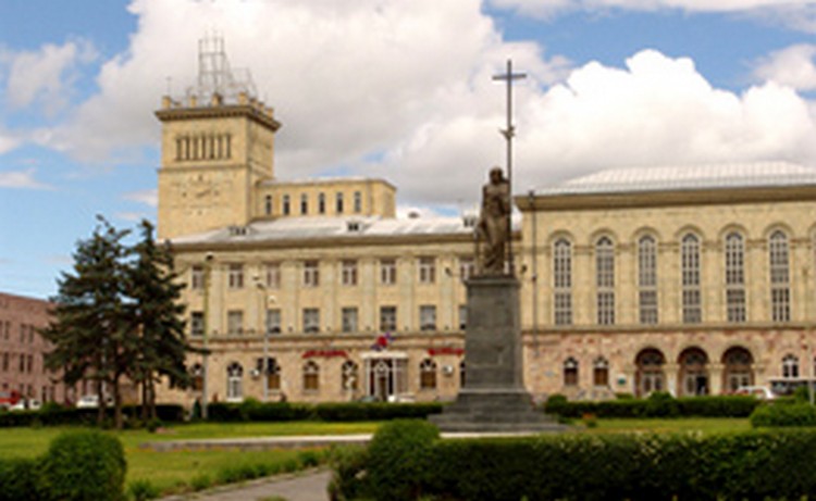 В Гюмри сдан в эксплуатацию первый электровоз, прошедший ремонт на территории Армении за последние 25 лет В Гюмри сдан в эксплуатацию первый электровоз, прошедший ремонт на территории Армении за последние 25 лет