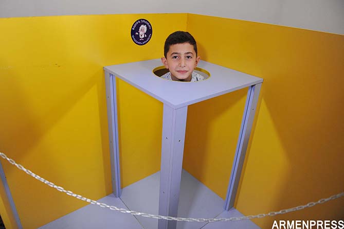 Երևանում բացվել է տարածաշրջանում բացառիկ «Փոքրիկ Էյնշտեյն» գիտության մանկական թանգարանը