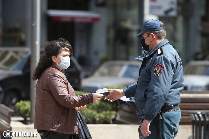 Ավինյանը նոր որոշում է կայացրել. քաղաքացիներն իրենք ցույց կտան ոստիկաններին իրենց փաստաթղթերը