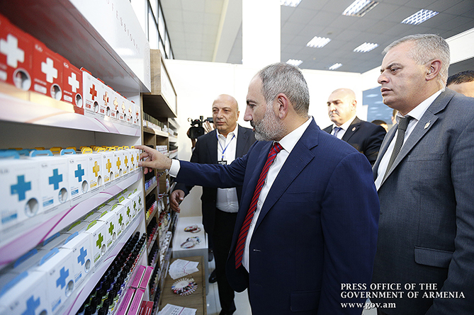 Пашинян принял участие в открытии торгово-промышленной выставки "Армения-Экспо-2019" (ФОТО)