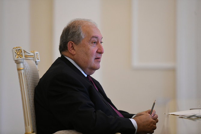 Президента Армена Саркисяна могли свергнуть, если бы не отставка – эксперт (ЭКСКЛЮЗИВ) Президента Армена Саркисяна могли свергнуть, если бы не отставка – эксперт (ЭКСКЛЮЗИВ)