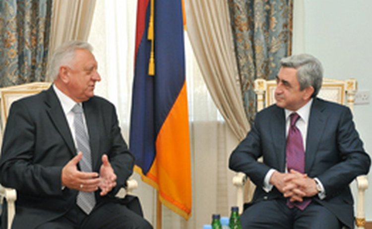 Саргсян надеется на возобновление научного сотрудничества с Беларусью