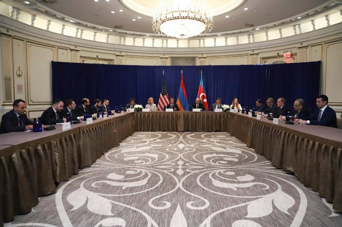 Стартовала встреча глав МИД Армении и Азербайджана и госсекретаря США