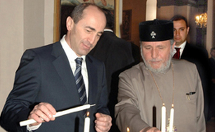 Президент Армении сегодня ознакомился с ходом ремонтно-строительных работ в Первопрестольном Св.Эчмиадзине