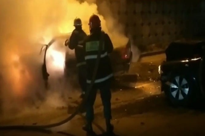 Խոշոր ավտովթար Երևանում․ Mercedes-ը բռնկվել է, վիրավորներից մեկի վիճակը ծանր է (ՖՈՏՈ) Խոշոր ավտովթար Երևանում․ Mercedes-ը բռնկվել է, վիրավորներից մեկի վիճակը ծանր է (ՖՈՏՈ)