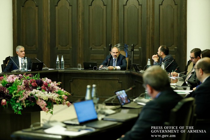 Փաշինյանի մոտ քննարկվել են բիզնեսին հարկային ու վարկային գործիքակազմով տրամադրվող աջակցության ընդլայնմանը վերաբերող հարցեր