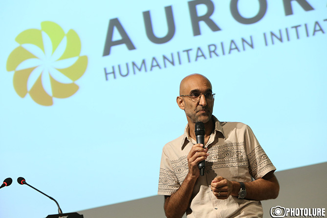 Финалист премии Aurora Prize 2017: я – не доктор-супергерой, просто выполняю свою миссию Финалист премии Aurora Prize 2017: я – не доктор-супергерой, просто выполняю свою миссию