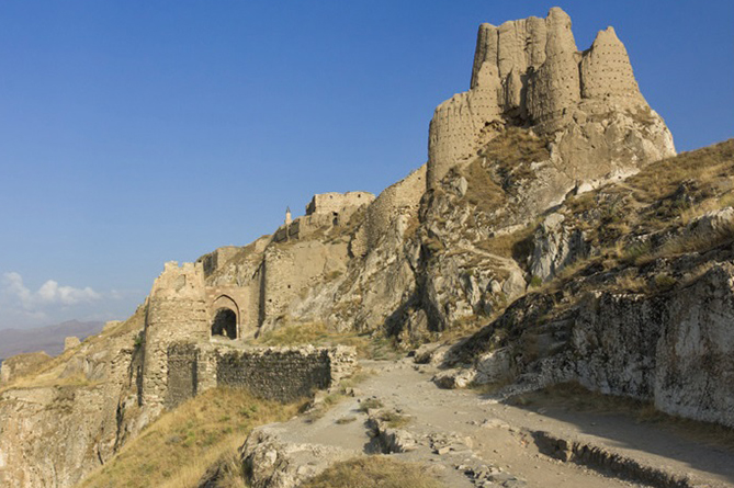 Беспрецедентная находка была обнаружена при раскопках крепости царя Урарту в Турции