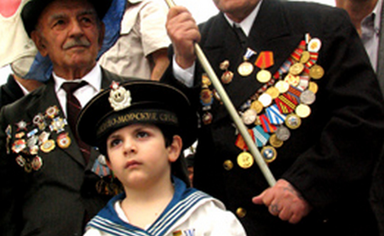 ՀՀ ԱԺ խոսնակը շնորհավորել է ժողովրդին հաղթանակի և խաղաղության օրվա կապակցությամբ