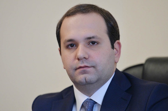 Կուտոյանը դեկտեմբերին ալկոհոլ օգտագործելուց հետո ատրճանակից 35 անկանոն կրակոց է արձակել պատին. ՔԿ–ն նոր մանրամասներ է հայտնում Կուտոյանը դեկտեմբերին ալկոհոլ օգտագործելուց հետո ատրճանակից 35 անկանոն կրակոց է արձակել պատին. ՔԿ–ն նոր մանրամասներ է հայտնում