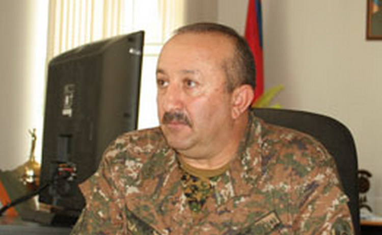 Особых мер в связи с инаугурацией президента Армении в Армии обороны НКР принято не было - министр