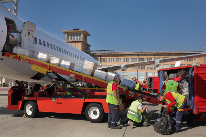 От Марселя до Москвы: в Ереван продолжают прибывать десятки тонн гуманитарной помощи для нужд фронта (ФОТО)