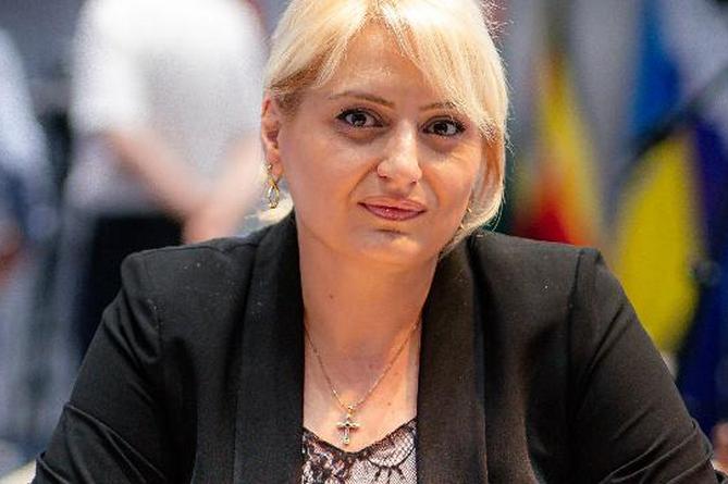 Триумф Элины Даниелян: Она стала первой в истории армянских женских шахмат победительницей личного первенства Европы