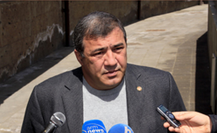 Член правящей РПА отказался от теледебатов с редактором оппозиционной газеты – СМИ