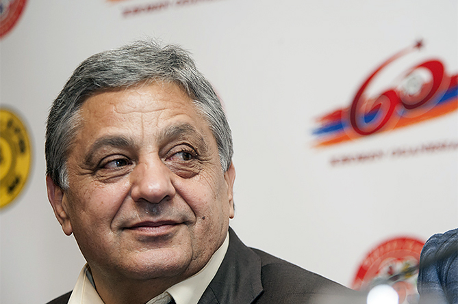 Хорен Оганесян может в ближайшее время вернуться в большой футбол