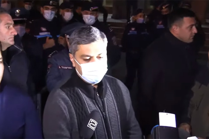 "Меня обвинили в преступлениях, которые я не совершал": Ванецяна не взяли под стражу, суд продолжается "Меня обвинили в преступлениях, которые я не совершал": Ванецяна не взяли под стражу, суд продолжается