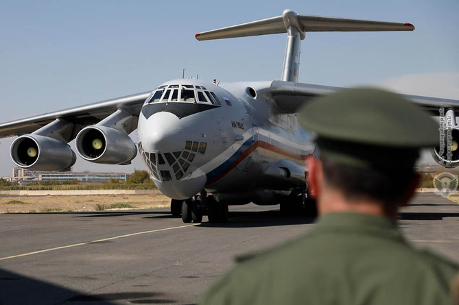 Оборонное ведомство РФ предоставило Минобороны Армении 50 тыс. доз вакцины Sputnik-V Оборонное ведомство РФ предоставило Минобороны Армении 50 тыс. доз вакцины Sputnik-V
