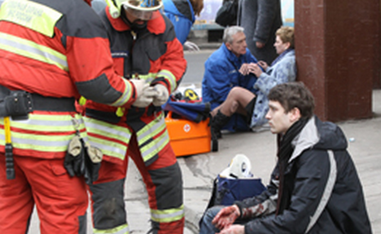 При взрывах в метро погибли 35 человек и 33 пострадали - СКП РФ