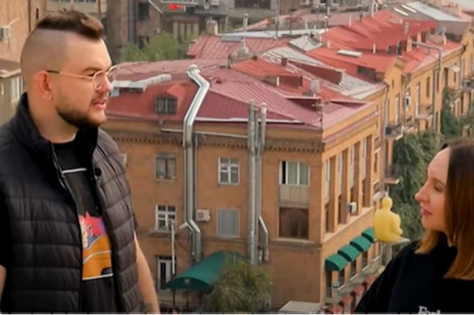 Forbes рассказал про детей российских миллиардеров, модные бренды и сбежавших айтишников в Армении (ВИДЕО) Forbes рассказал про детей российских миллиардеров, модные бренды и сбежавших айтишников в Армении (ВИДЕО)