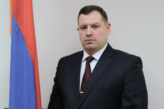 Քննչական կոմիտեի նախագահը կամավորների հետ մեկնել է առաջնագիծ Քննչական կոմիտեի նախագահը կամավորների հետ մեկնել է առաջնագիծ