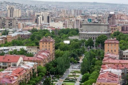 В Ереване число высаженных деревьев планируется довести до 25 тысяч к маю