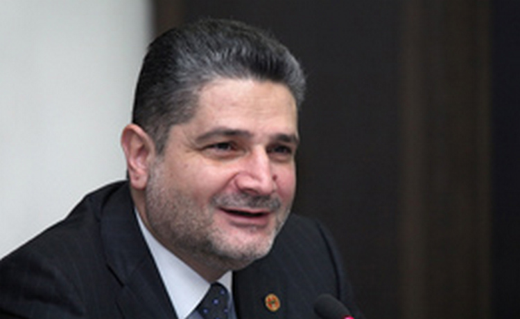Армянский премьер уходит в десятидневный отпуск на следующей неделе