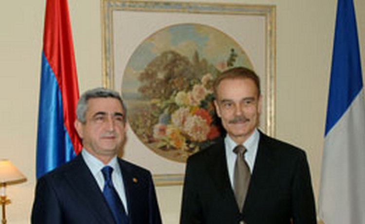 ՀՀ նախագահը շնորհավորել է Ֆրանսիայի դեսպանատան աշխատակազմին՝ Բաստիլի գրավման օրվա կապակցությամբ ՀՀ նախագահը շնորհավորել է Ֆրանսիայի դեսպանատան աշխատակազմին՝ Բաստիլի գրավման օրվա կապակցությամբ