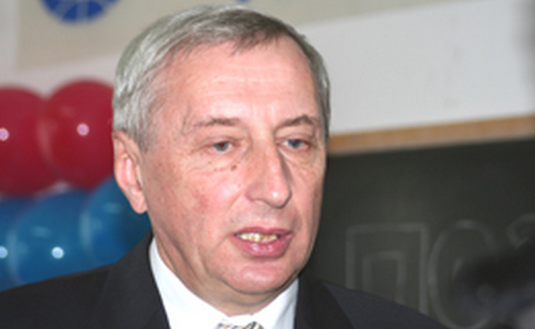 Посол России в Армении ознакомился с работами по восстановлению памятника русским воинам-спасителям Первопрестольного Эчмиадзина