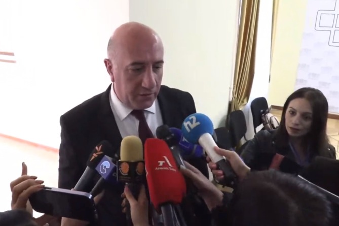 Սահմանային իրավիճակը հարաբերականորեն կայուն է. ՊՆ փոխնախարար (ՎԻԴԵՈ) Սահմանային իրավիճակը հարաբերականորեն կայուն է. ՊՆ փոխնախարար (ՎԻԴԵՈ)