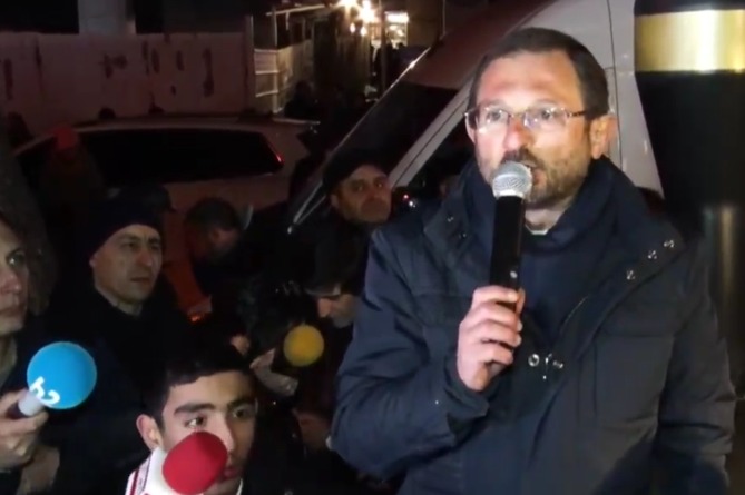 Оппозиция анонсировала автошествия по всей Армении и стихийные акции протеста в Ереване Оппозиция анонсировала автошествия по всей Армении и стихийные акции протеста в Ереване