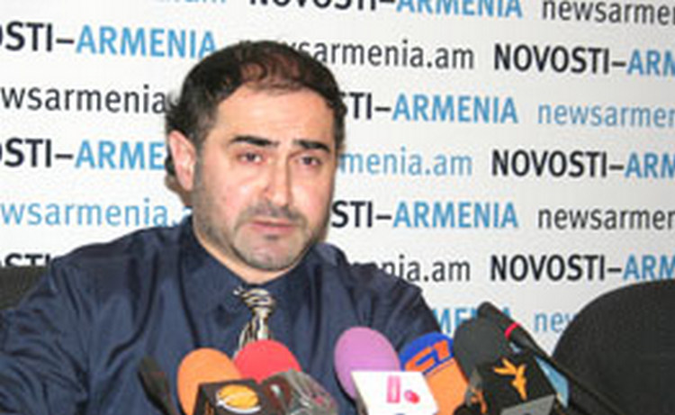 Известный тенор Ванно Тадео выступит с концертами в Армении