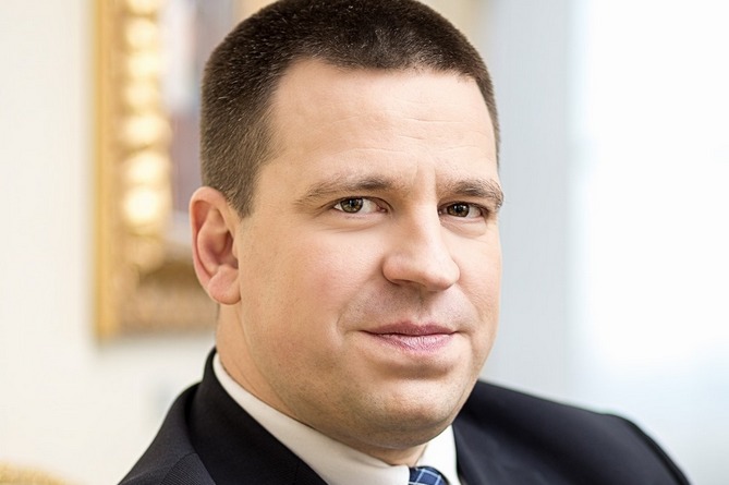 Эстонский премьер-министр уходит в отставку на фоне скандала Эстонский премьер-министр уходит в отставку на фоне скандала