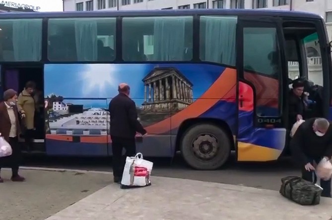 В Армении остаются почти 24,5 тыс. арцахцев, эвакуированных из Арцаха из-за войны В Армении остаются почти 24,5 тыс. арцахцев, эвакуированных из Арцаха из-за войны