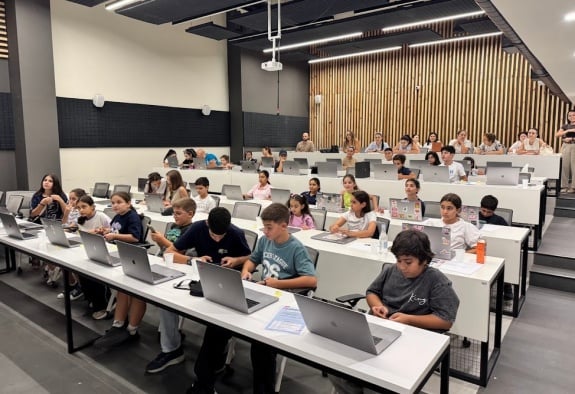 Յունիբանկը և Picsart Academy-ն երեխաների համար անցկացրին «Գիտելիքի օր»