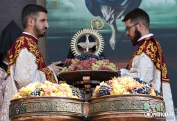 Церемония благословления винограда прошла в Армении (ФОТО)